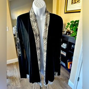 Miss Me sweater size small